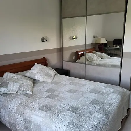 Panzió Caufour Ledat