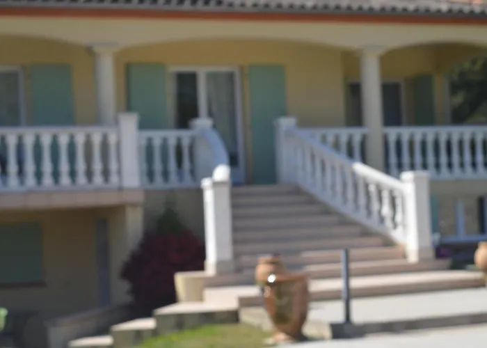 Nocleg ze śniadaniem Caufour Ledat