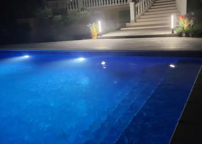 Caufour Nocleg ze śniadaniem