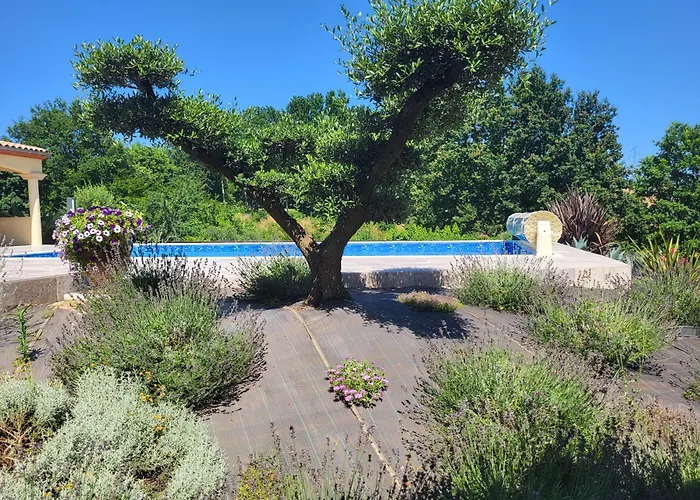 Caufour Nocleg ze śniadaniem