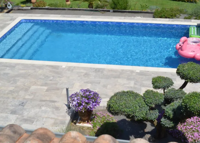 Nocleg ze śniadaniem Caufour Ledat